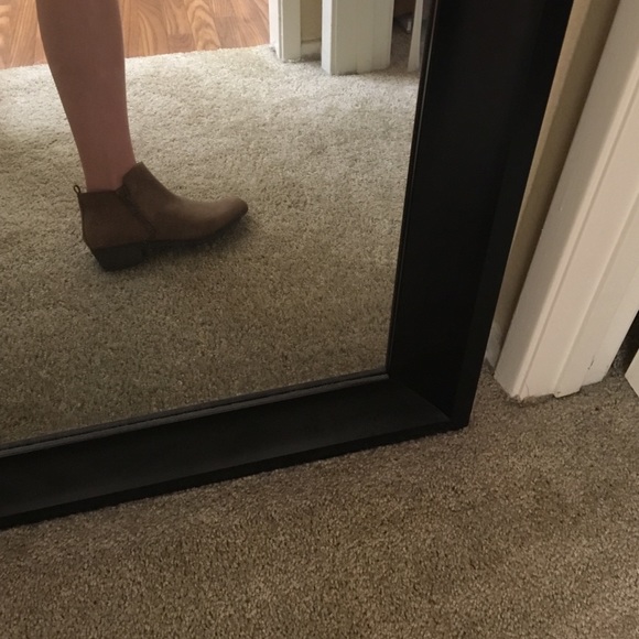 PERFECT Cathy Jean Booties! - Picture 4 of 4