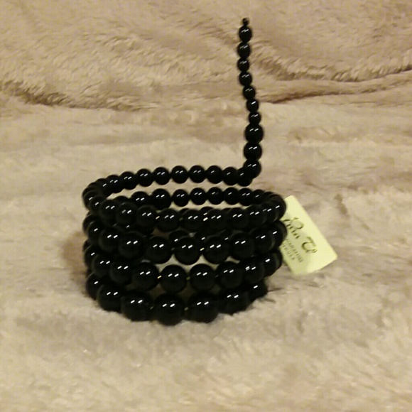 Black spiral coil bracelet - Picture 2 of 3