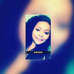 Meet your Posher, Estrella