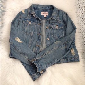 Forever 21 distressed denim jacket Size L