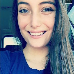 Meet your Posher, Madi