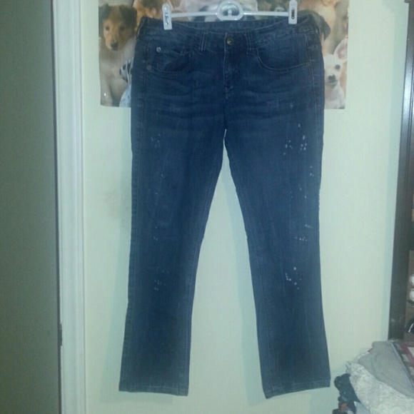 Distressed Straight Leg Jeans