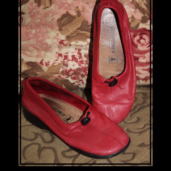 Arcopedico Queen Slip on shoe size 9 / 39 leather