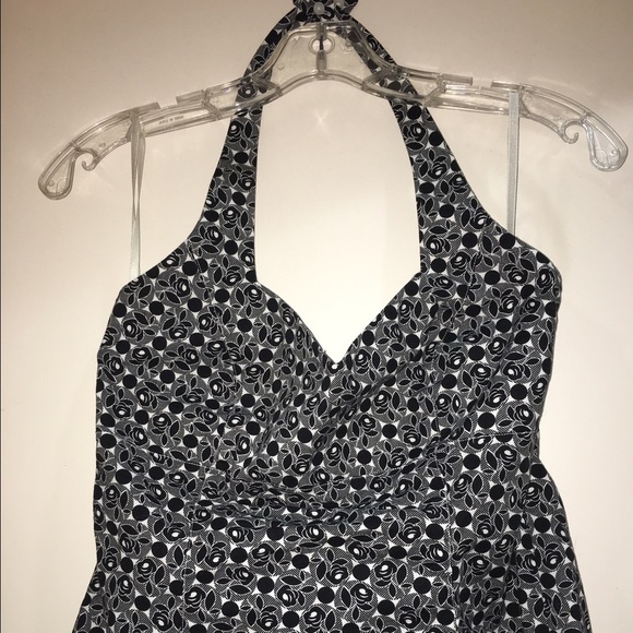 Sweetheart cut halter
