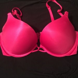 Victoria's Secret: miraculous plunge bra 34C