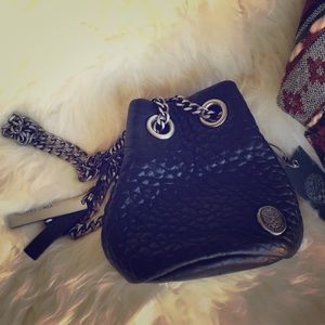 Unique Vince Camuto small bucket leather bag