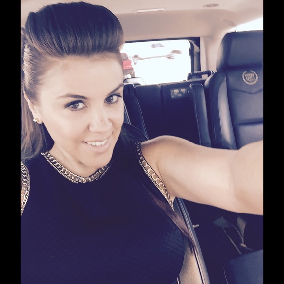 Meet your Posher, Ranae - Picture 2 of 5