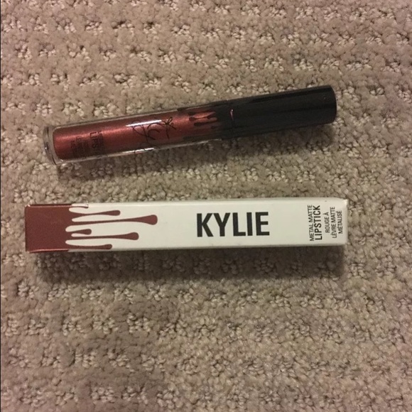 Kylie Jenner metal regin lip Matt new