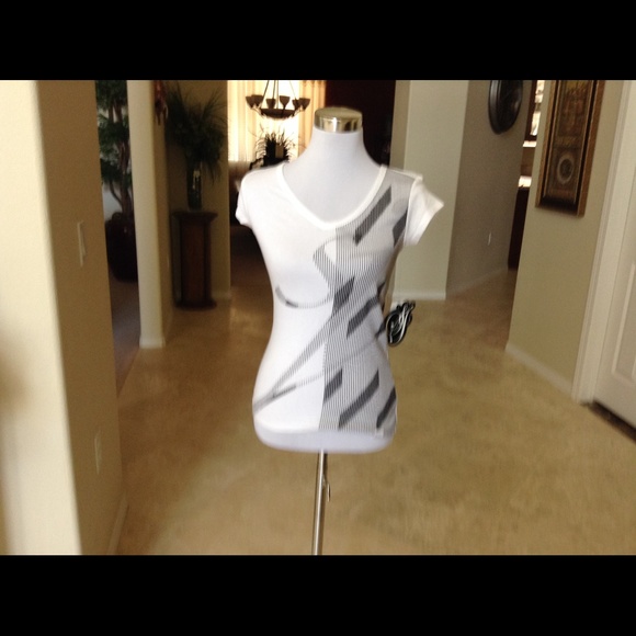 BRAND NEW T SHIRT