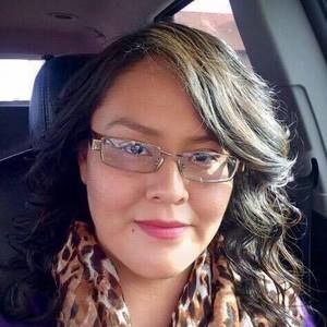 Meet your Posher, Rowena