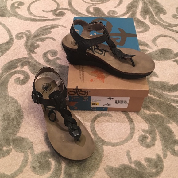 OTBT Graceville wedges