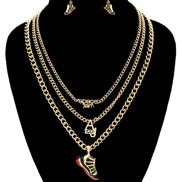 Jewelry - Shoes 3 layers necklace and earrings