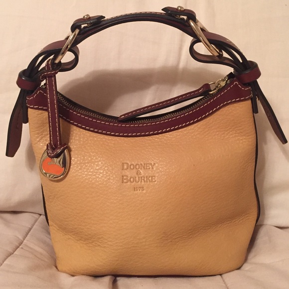 Dooney & Bourke Purse