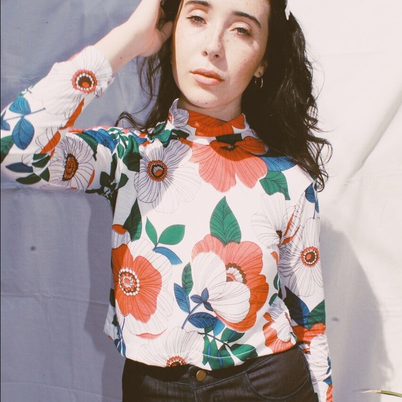 Club Monaco Tops - NWT floral crop top from Lykke wulff