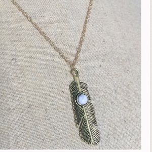 Boho feather necklace