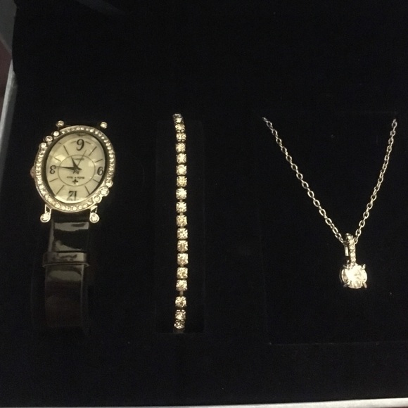 Watch, Bracelet, & Necklace Jewelry Set - Picture 1 of 3