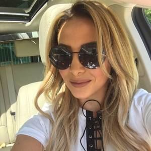 Meet your Posher, Reem