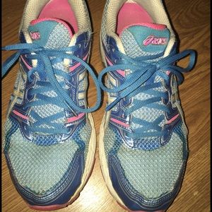 Asics Blue and Pink GT1000 Size 9
