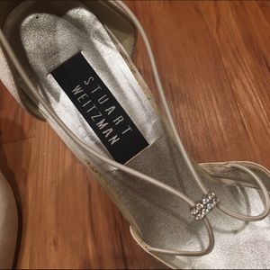 [FINAL PRICE] Stuart Weitzman Beige Satin Pumps