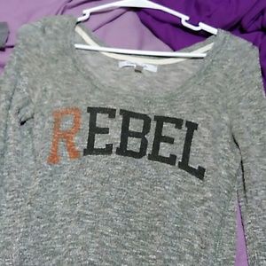 Long sleeved sweater.