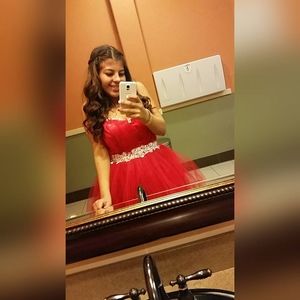 Meet your Posher, Celeste