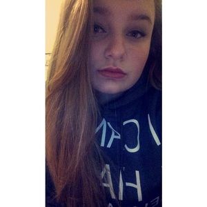 Meet your Posher, Hannah