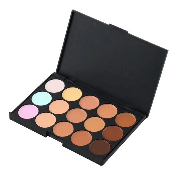 *SOLD*Concealer &contour palette