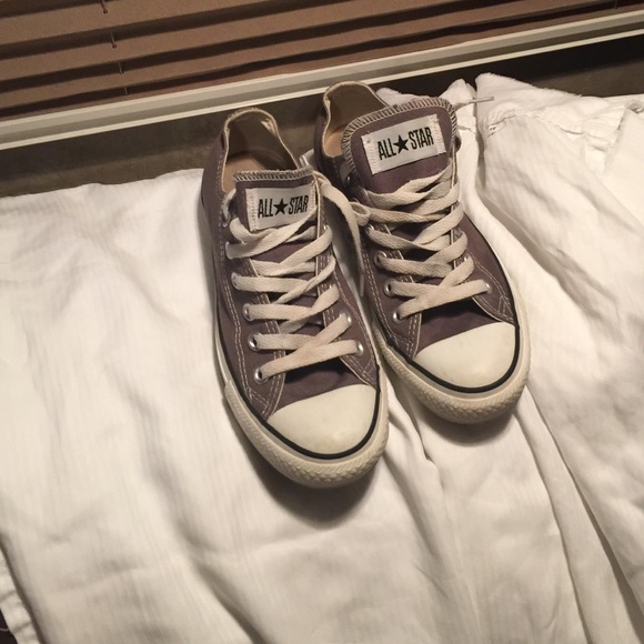 Converse - Picture 2 of 2