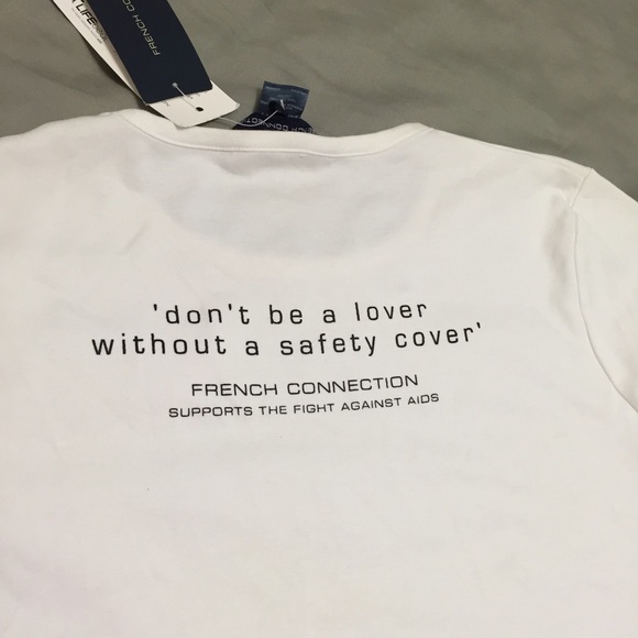 ❌SOLD❌ on ♈️inted NWT "FCUK" French Connection Tee - Picture 3 of 3