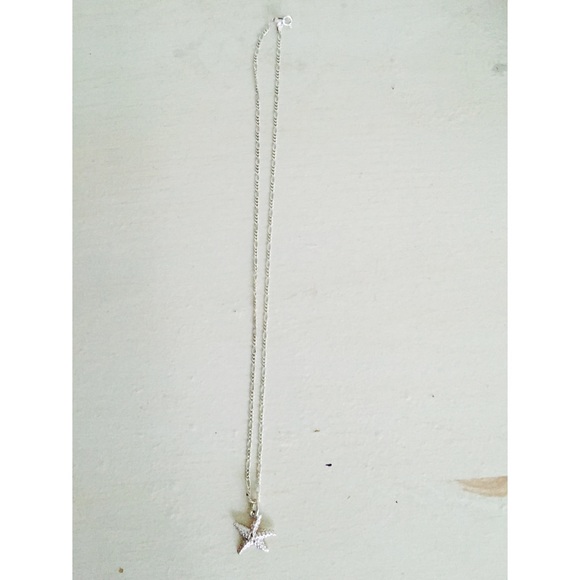 Starfish Silver Tone Necklace - Picture 2 of 2