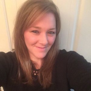 Meet your Posher, Dana