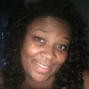 Meet your Posher, Danisha