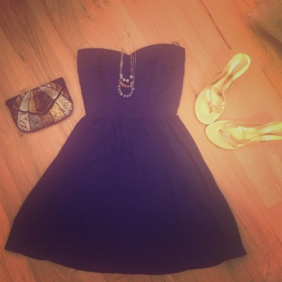 Gorgeous navy blue dress for date night💙