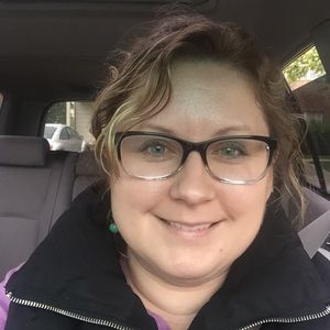 Meet your Posher, Dana