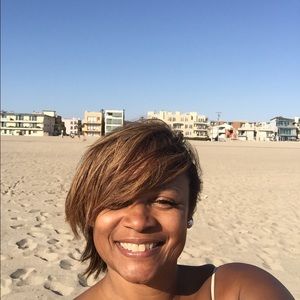 Meet your Posher, Elana