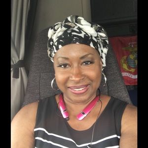 Meet your Posher, Angela