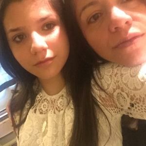 Meet your Posher, Ana