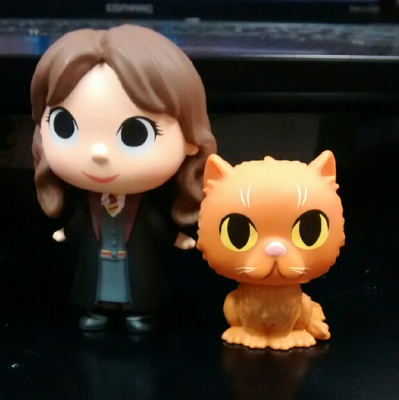crookshanks funko pop