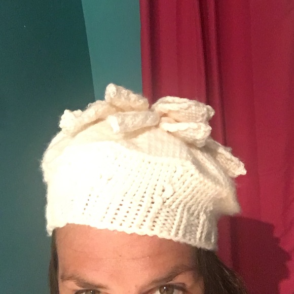 Decorative hat - Picture 4 of 4