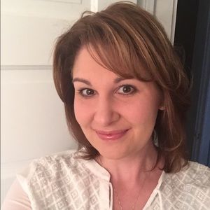 Meet your Posher, Cara