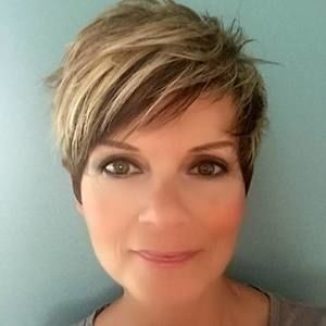 Meet your Posher, Debbie