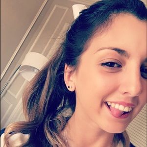 Meet your Posher, Mariel