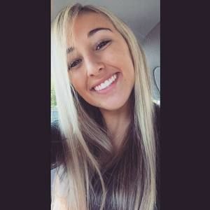 Meet your Posher, Christina