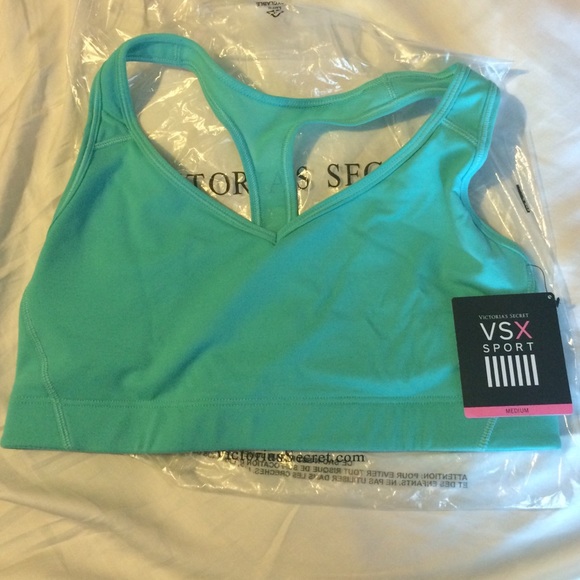 Victoria's Secret The Player Racerback Sport Bra - Picture 1 of 3