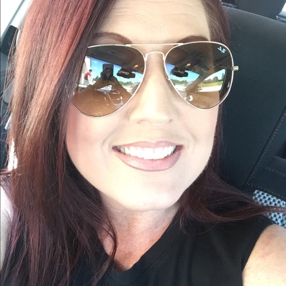 Meet your Posher, Amber