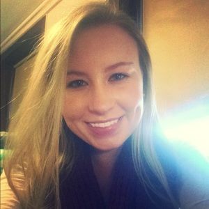 Meet your Posher, Melanie