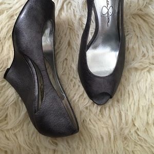 Jessica Simpson pearla wedge heel