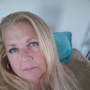 Meet your Posher, Deb