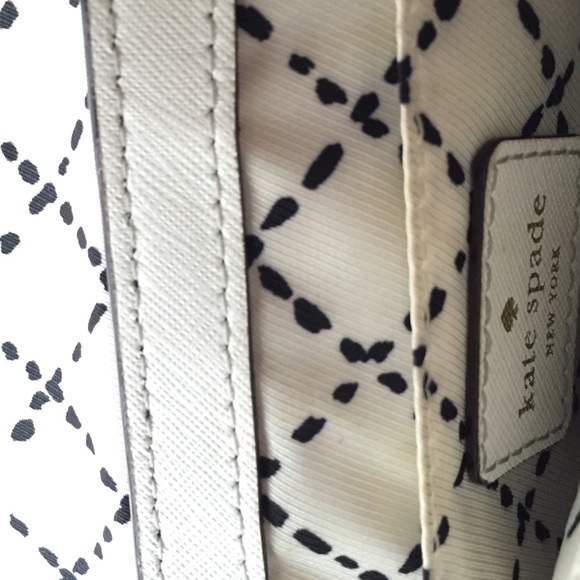 KATE SPADE adorable cross body bag - Picture 2 of 3