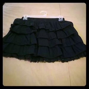 Hollister ruffle skirt